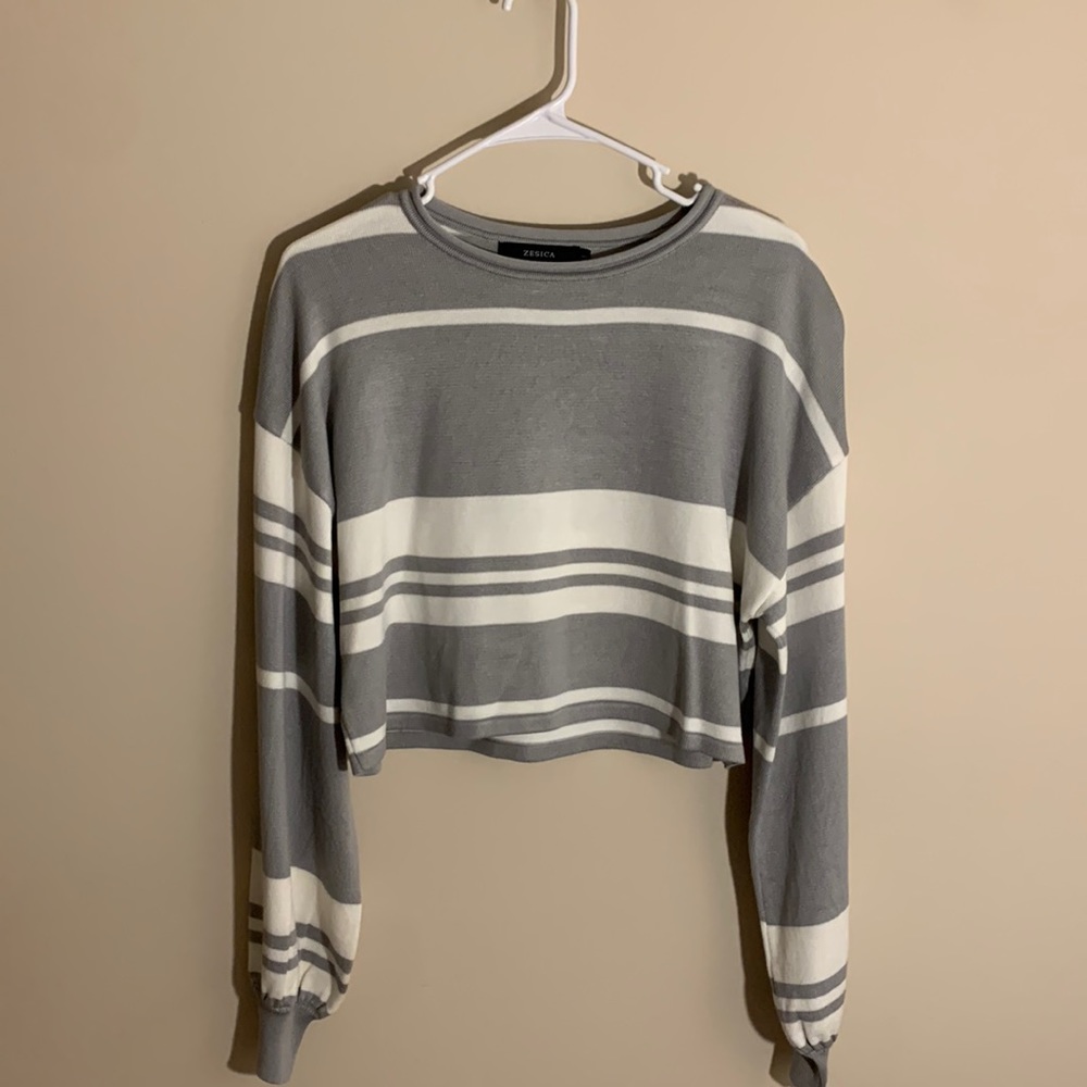 Cropped sweater